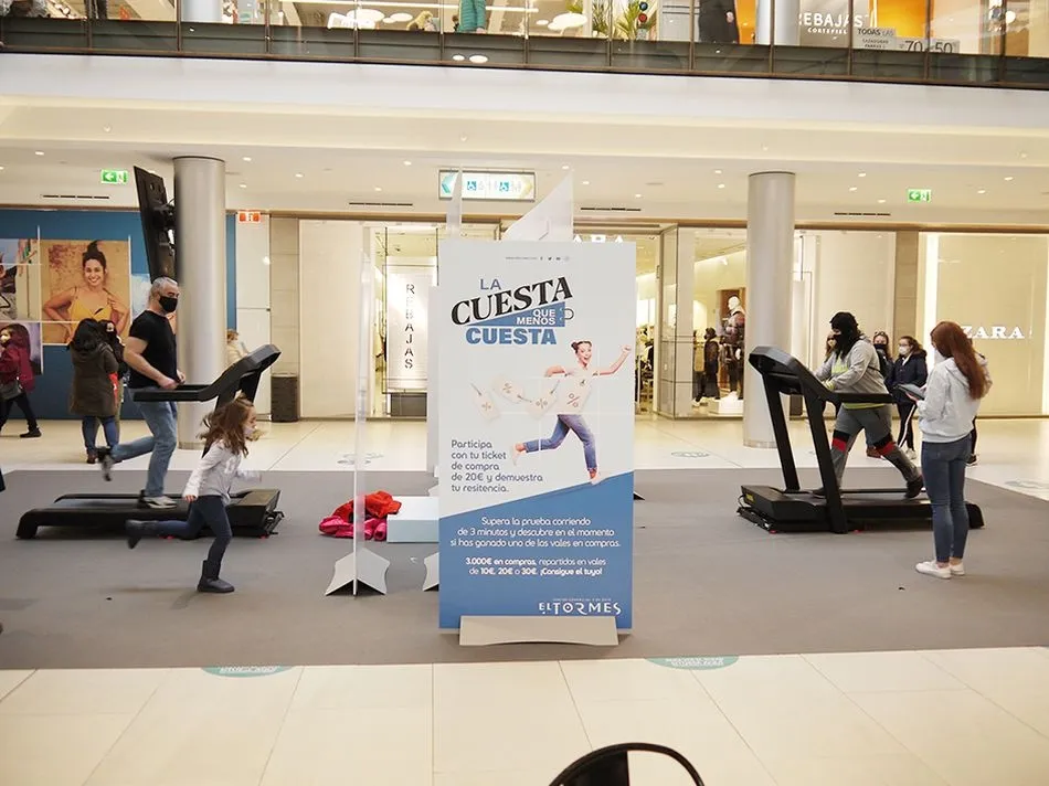Foto 10 - Primer d&iacute;a de la campa&ntilde;a de rebajas en el Centro Comercial El Tormes&nbsp;