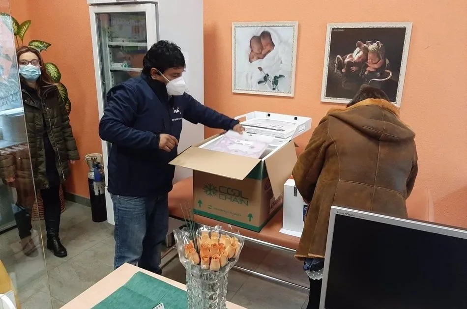 Imagen de las primeras vacunas de Pfizer llegadas a Castilla y León