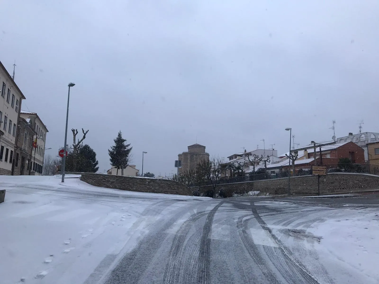 Foto 9 - La nieve hace acto de presencia en Alba de Tormes
