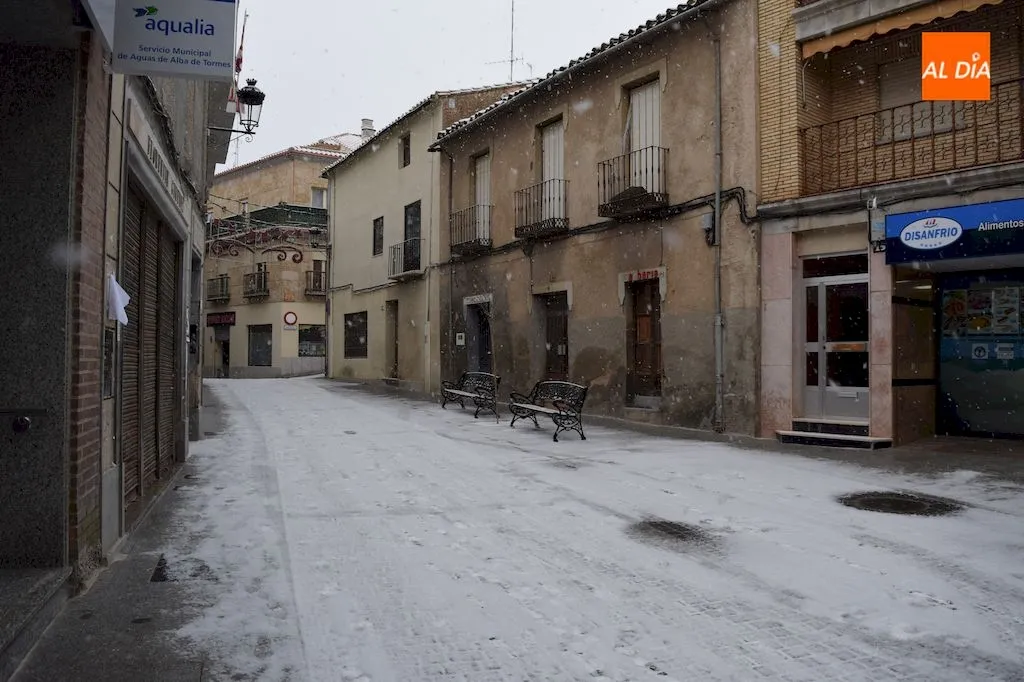 Foto 6 - La nieve hace acto de presencia en Alba de Tormes