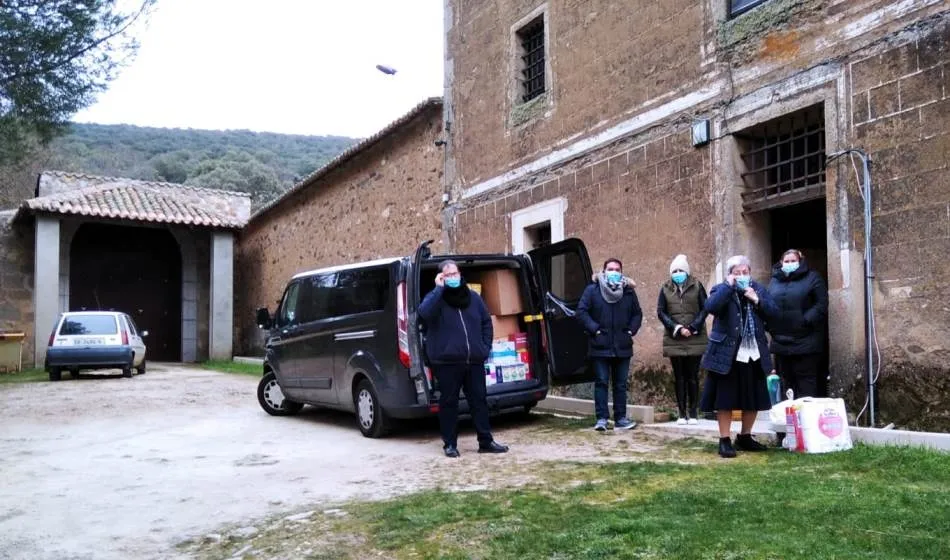 San Andrés hace entrega a la Comunidad de El Zarzoso de lo recaudado en su campaña solidaria  