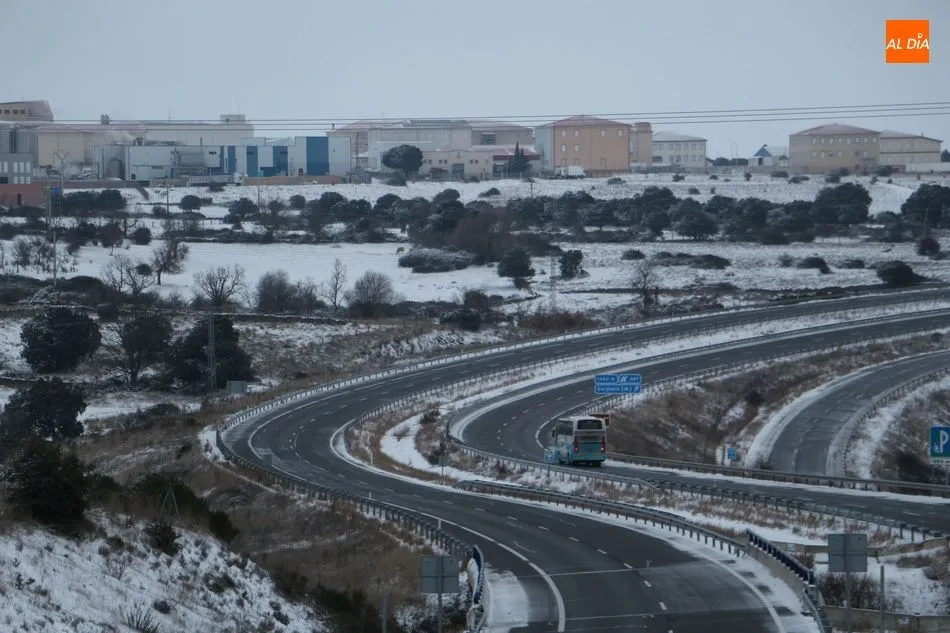 Foto 11 - Estado de las carreteras afectadas por la nieve en Salamanca