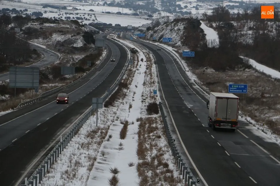 Foto 8 - Estado de las carreteras afectadas por la nieve en Salamanca