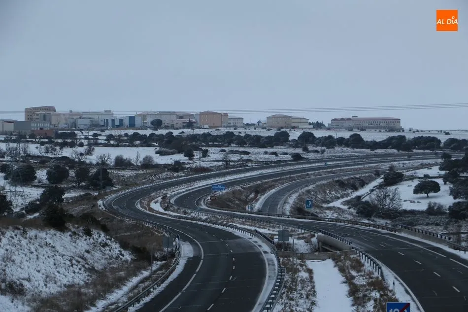 Foto 2 - Estado de las carreteras afectadas por la nieve en Salamanca