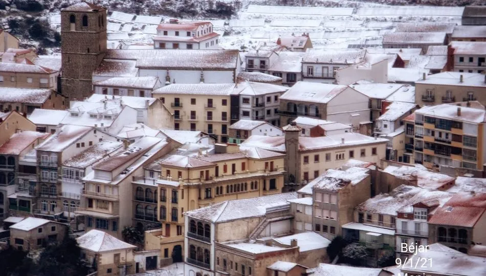 La cara y la cruz de la borrasca Filomena / FOTOS: MANUEL ÁLVAREZ-MONTESERÍN