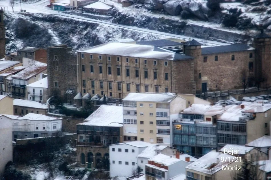 Foto 2 - La otra cara de la belleza de la nieve en la ciudad de B&eacute;jar