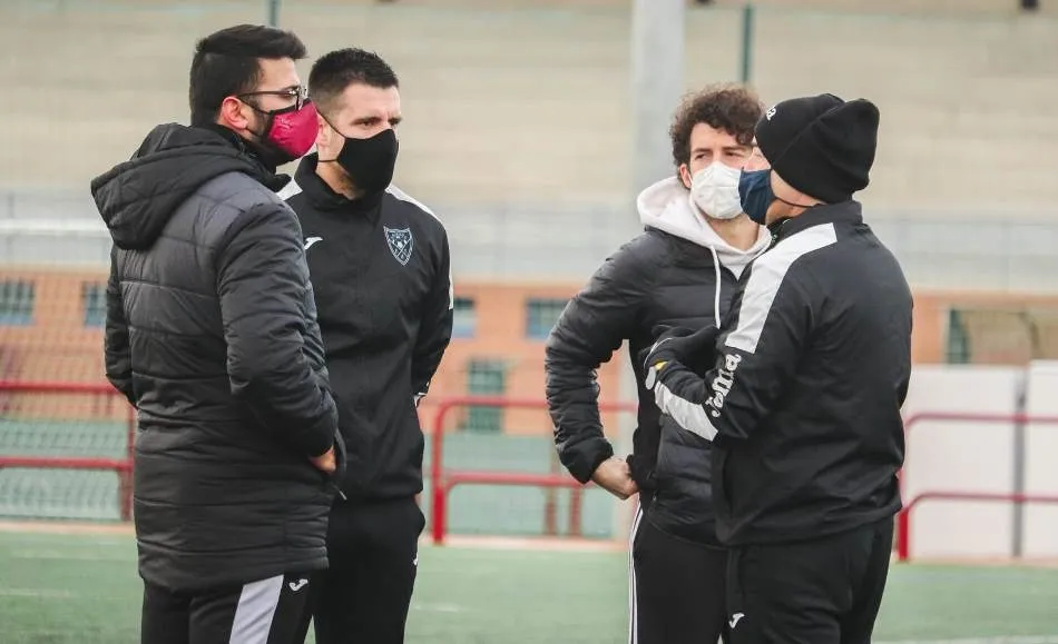 Foto 5 - Sergio Gonz&aacute;lez Centeno, nombrado analista t&aacute;ctico del EDF Logro&ntilde;o de la Primera Iberdrola  