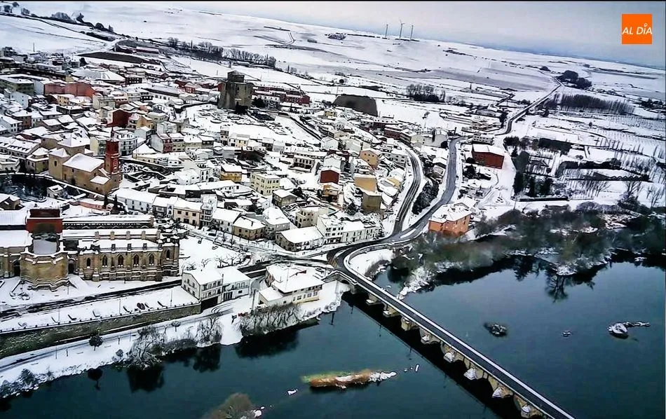 Alba de Tormes nevada, a vista de dron