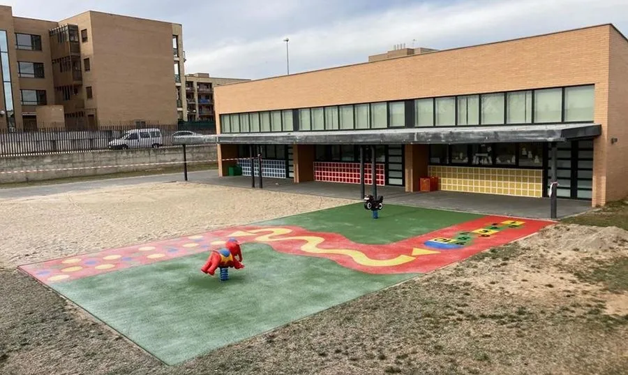 Renovado patio del colegio público La Ladera en Carbajosa de la Sagrada