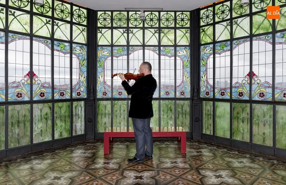 Foto 3 - Sergio Fuentes, ese viol&iacute;n que no cesa  