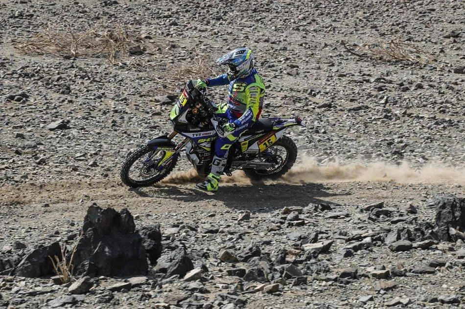 Santolino, con su moto