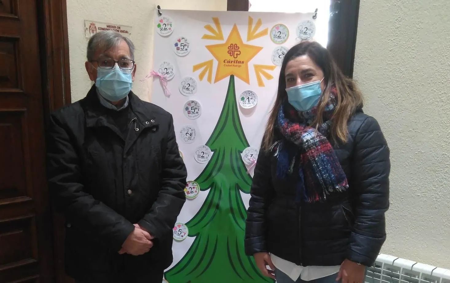 La Parroquia de Fátima hace entrega de los 322€ recaudados con la venta de ‘bolas...