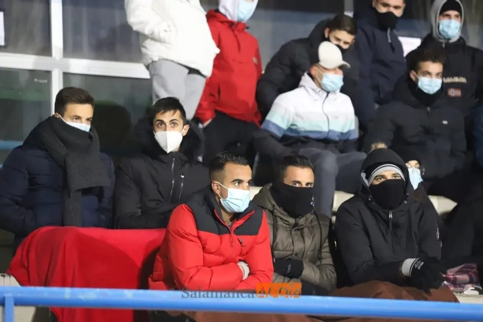 Foto 11 - A Denilson se le enciende la luz para que el Salamanca UDS &lsquo;B&rsquo; se lleve el derbi ante el Santa...