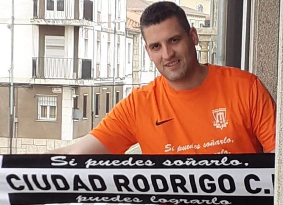 Aris Marcos aboga por parar las competiciones al menos dos semanas  