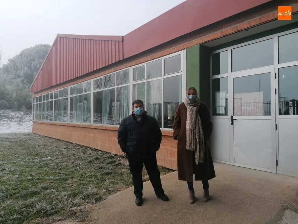 Francisco Miguel García, concejal de Cultura, y Marta Labrador, concejala de Fomento - Lydia González