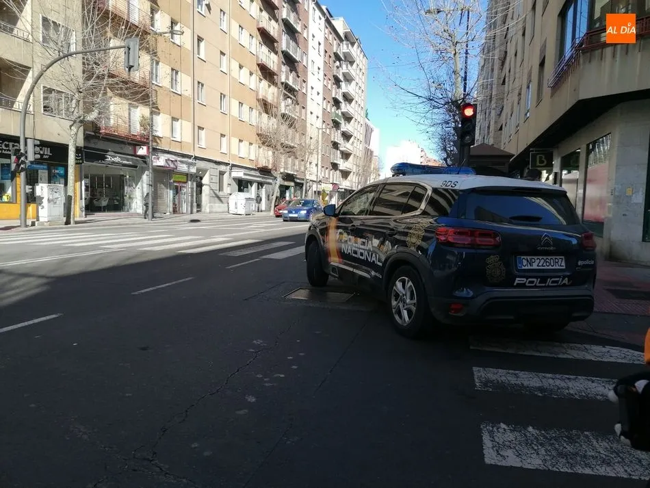 Foto 7 - Cortada la calle Vasco de Gama por un incidente provocado por una mujer
