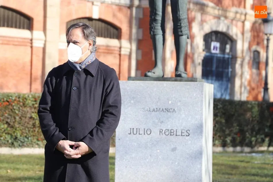 Foto 9 - Salamanca rinde homenaje a Julio Robles