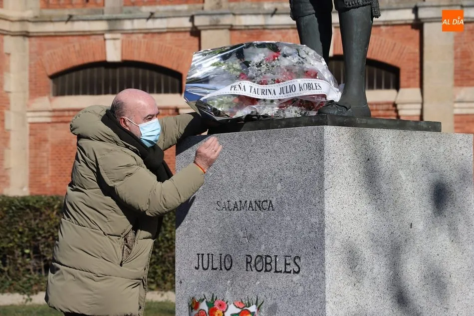 Foto 5 - Salamanca rinde homenaje a Julio Robles