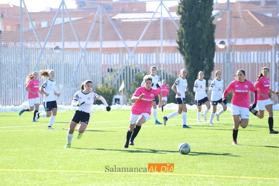 Foto 5 - El Salamanca UDS Femenino empieza el 2021 con victoria sobre el Ol&iacute;mpico y el Santa Marta DH cae...