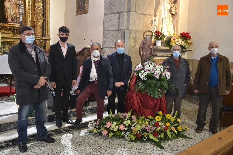 Foto 2 - San Andr&eacute;s festeja a San Ant&oacute;n en familia  
