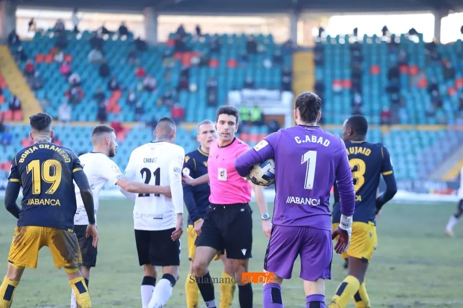 Foto 7 - Escobar le cambia la cara al Salamanca UDS y merece m&aacute;s que un punto ante el D&eacute;por (0-0)