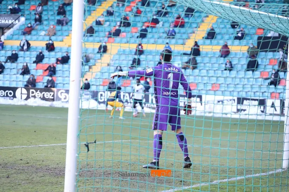 Foto 4 - Escobar le cambia la cara al Salamanca UDS y merece m&aacute;s que un punto ante el D&eacute;por (0-0)