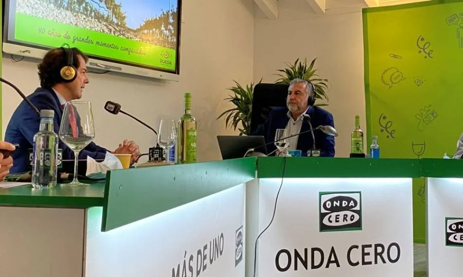 Entrevista de Carlos Alsina a Alfonso Fernández Mañueco en el programa Más de uno de Onda Cero