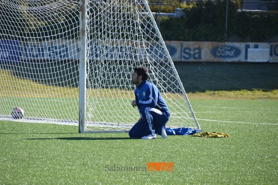 Foto 8 - El Salamanca UDS no baja el ritmo despu&eacute;s de volver a ilusionar y ya piensa en el Compostela con...