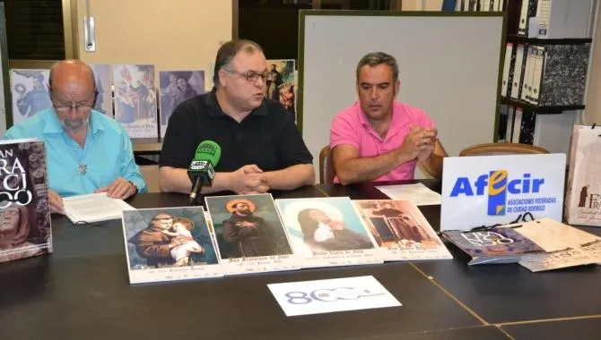 Presentación de uno de los trabajos conjuntos del empresariado con la Diócesis: la celebración en 2014 del Año Franciscano