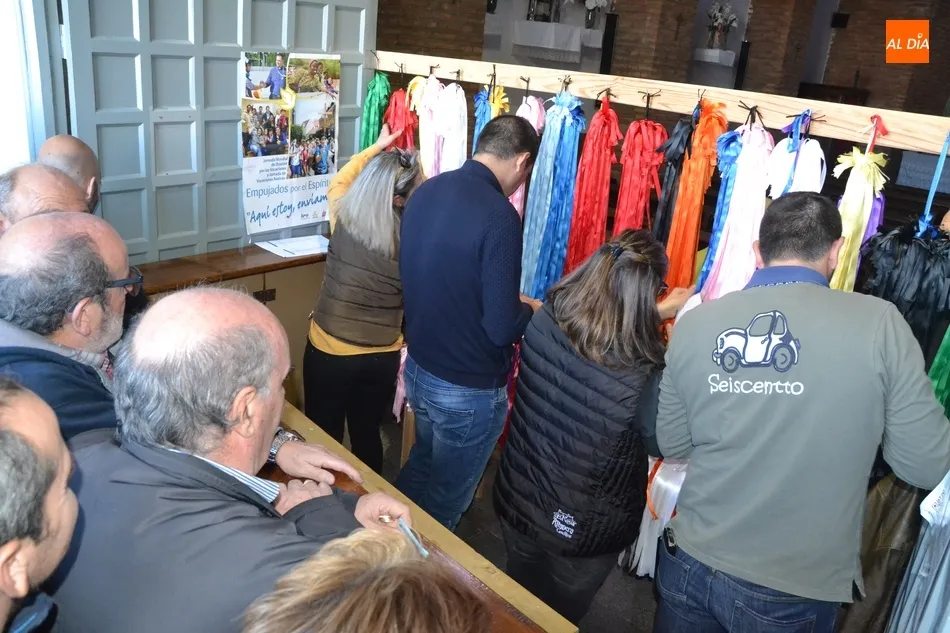 La celebración de San Blas también será muy reducida, con las gargantillas a la venta de forma...