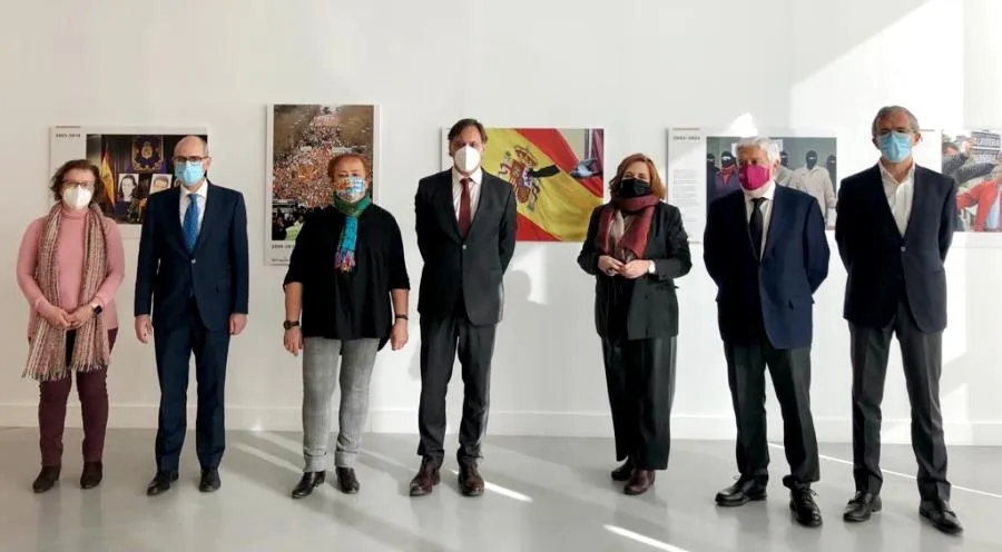 Coincidiendo con el vigésimo segundo aniversario del secuestro y asesinato de Miguel Ángel Blanco, llega a Salamanca esta exposición fotográfica