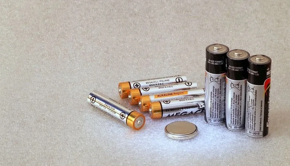 Las pilas y aparatos eléctricos y electrónicos serán considerados residuo peligroso  