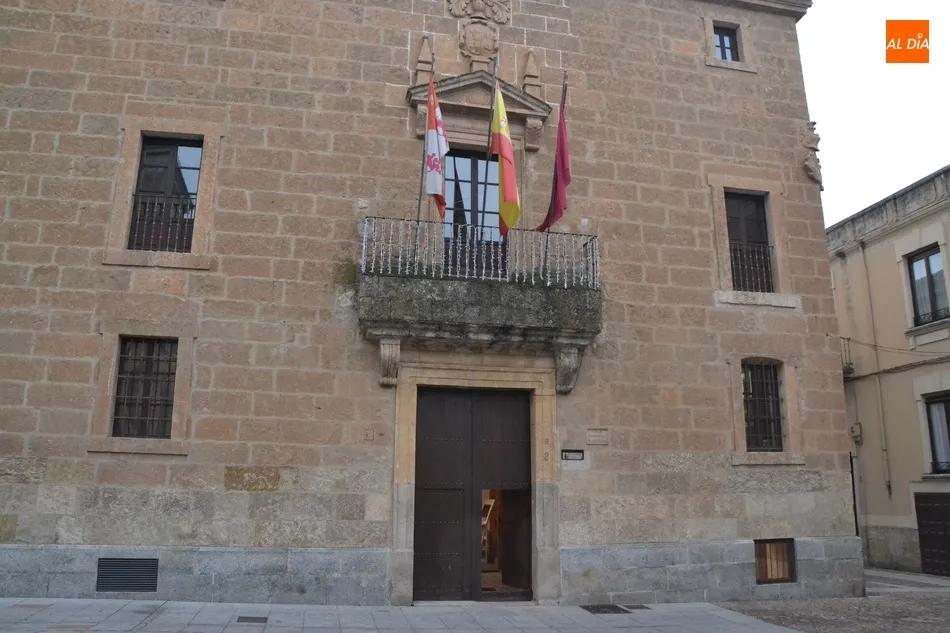 La Casa de la Cultura reajusta sus horarios por el adelanto del toque de queda  