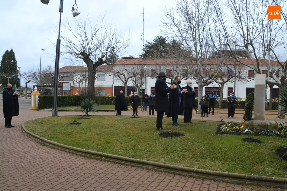 Foto 3 - Ciudad Rodrigo recuerda a sus v&iacute;ctimas del coronavirus en el d&iacute;a grande de su patr&oacute;n  
