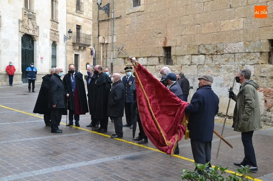 Foto 8 - La pandemia provoca una desangelada celebraci&oacute;n de San Sebasti&aacute;n en la que no estuvo ni el Santo  