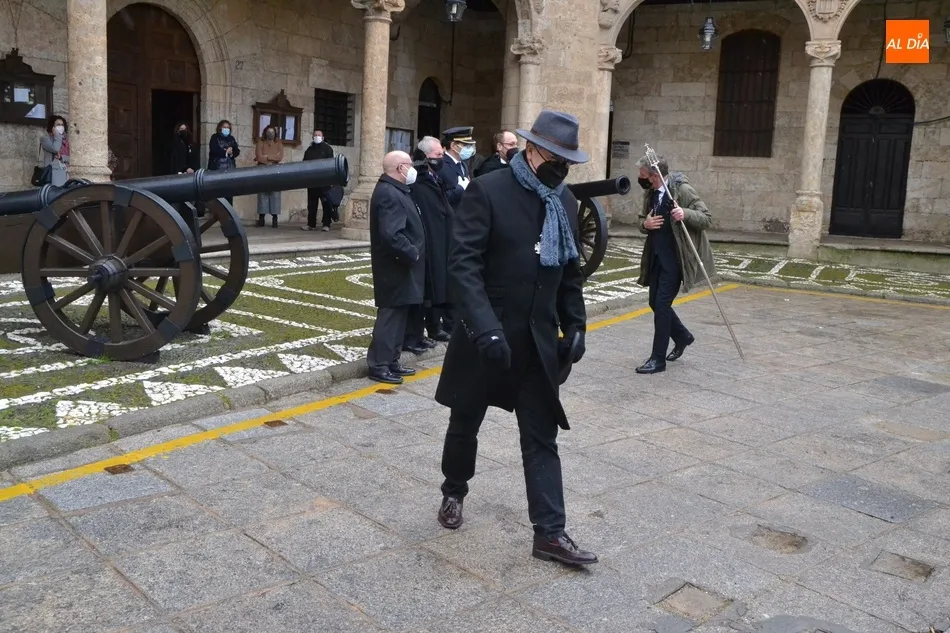 Foto 4 - La pandemia provoca una desangelada celebraci&oacute;n de San Sebasti&aacute;n en la que no estuvo ni el Santo  