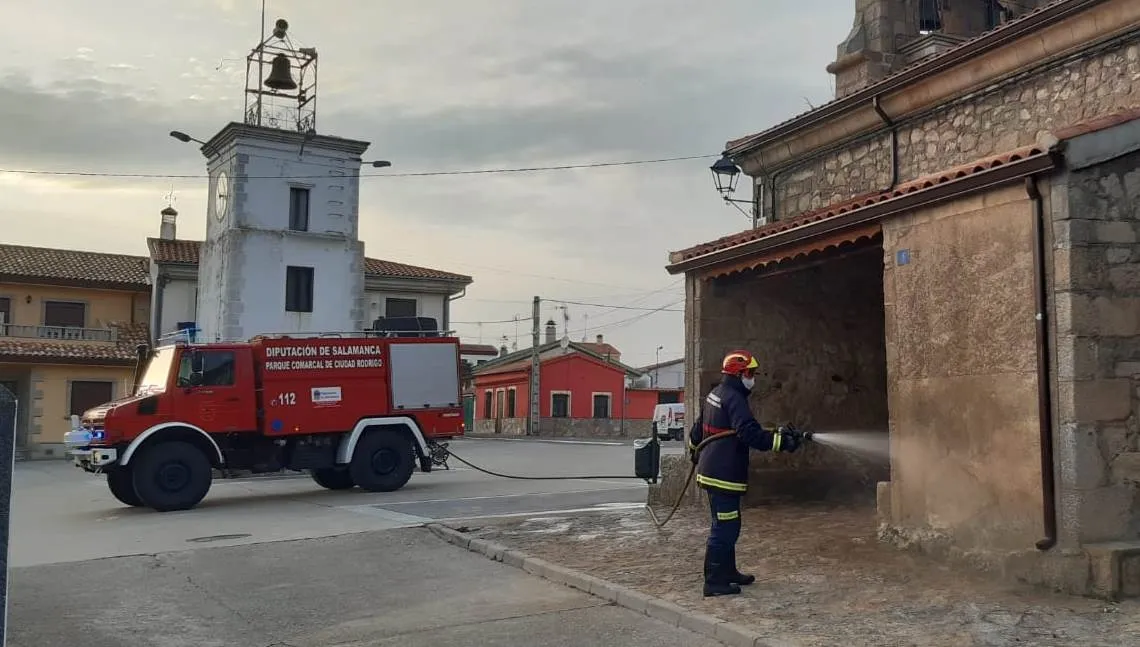 El PSOE denuncia que la Junta deniega tests en Boada mientras los hace en lugares con menos...