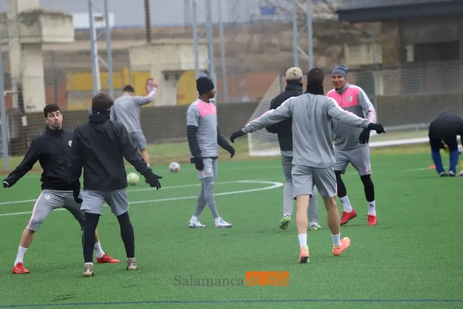 Foto 7 - El Salamanca UDS sigue cogiendo fuerzas para la &lsquo;final&rsquo; en O Vao con una sesi&oacute;n en el Tori  