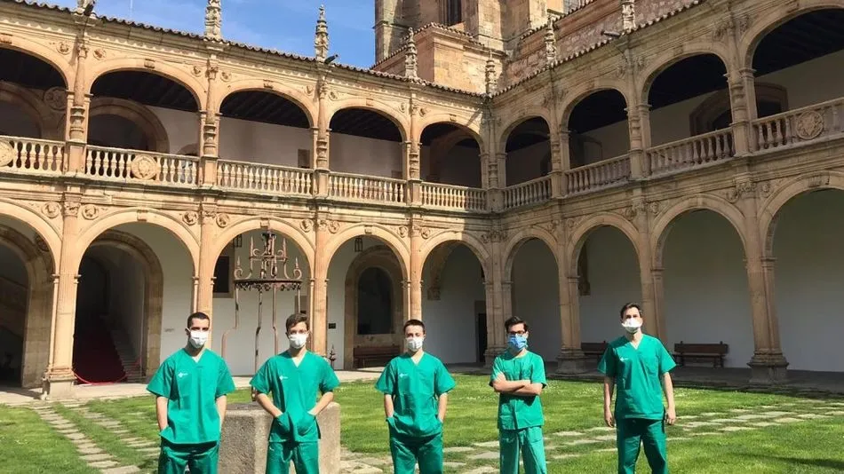 El Consejo de Gobierno estudiará la concesión de la medalla de la universidad a los profesionales ...