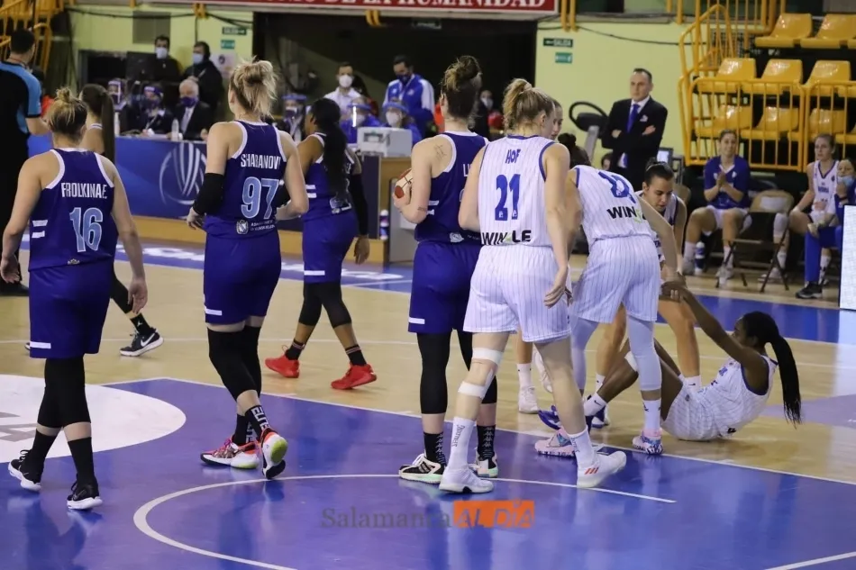 Foto 6 - El Perfumer&iacute;as Avenida no falla contra el Dynamo Kursk y se clasifica para cuartos de Euroliga...