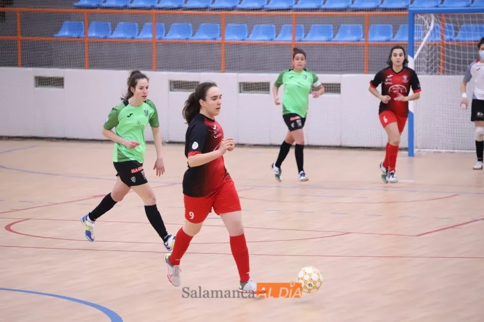 Foto 6 - El Intersala sufre una dura derrota a manos del Castro (2-7)