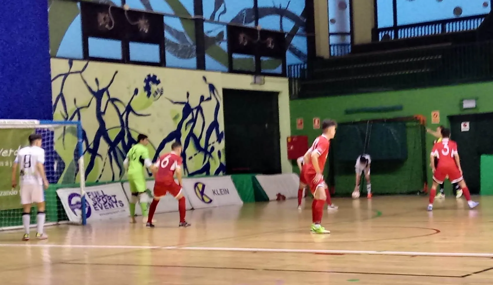 Foto 2 - El III Juvenil vuelve de sus largas vacaciones navide&ntilde;as en buena forma  