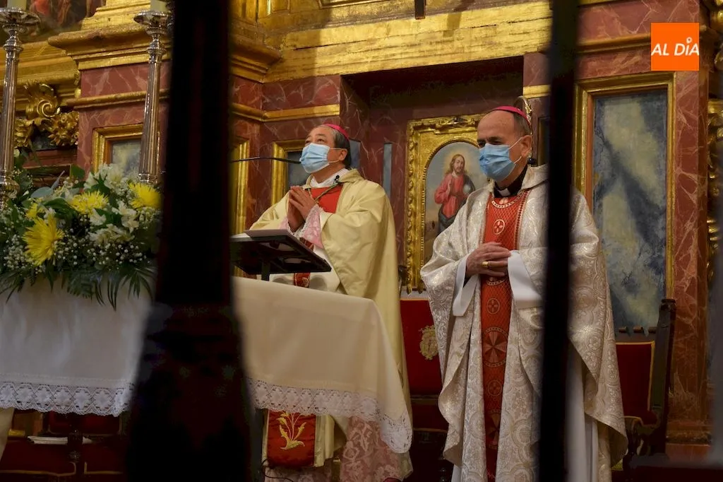 Foto 11 - Homil&iacute;a &iacute;ntegra del nuncio del Papa en Espa&ntilde;a durante la eucarist&iacute;a del 450 aniversario de la...