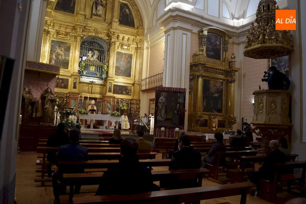 Foto 6 - Homil&iacute;a &iacute;ntegra del nuncio del Papa en Espa&ntilde;a durante la eucarist&iacute;a del 450 aniversario de la...