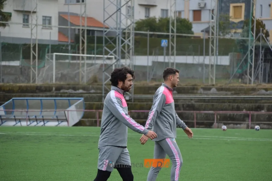 Foto 11 - Primer entrenamiento de &Aacute;lex Camacho con el Salamanca UDS