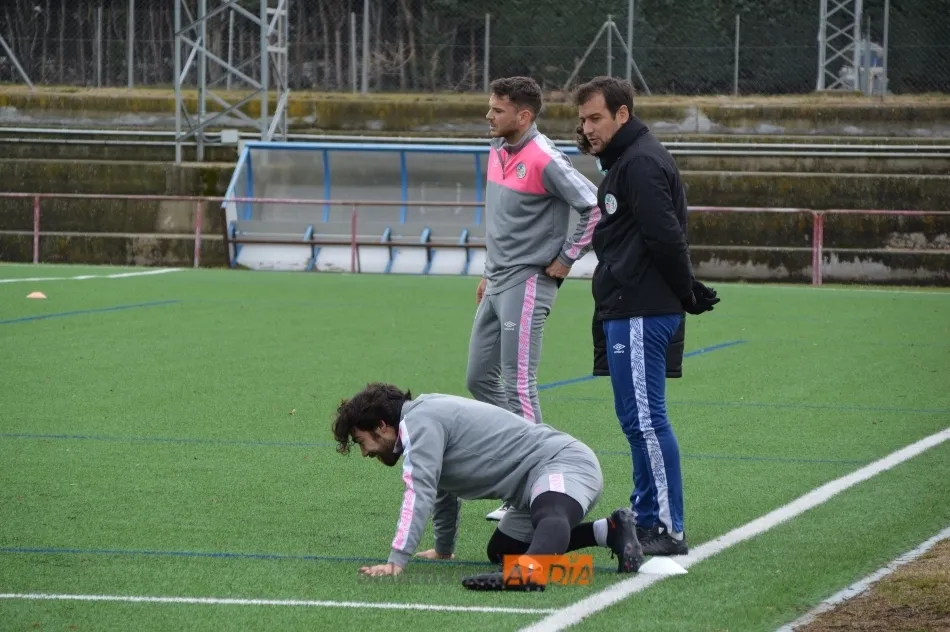 Foto 8 - Primer entrenamiento de &Aacute;lex Camacho con el Salamanca UDS
