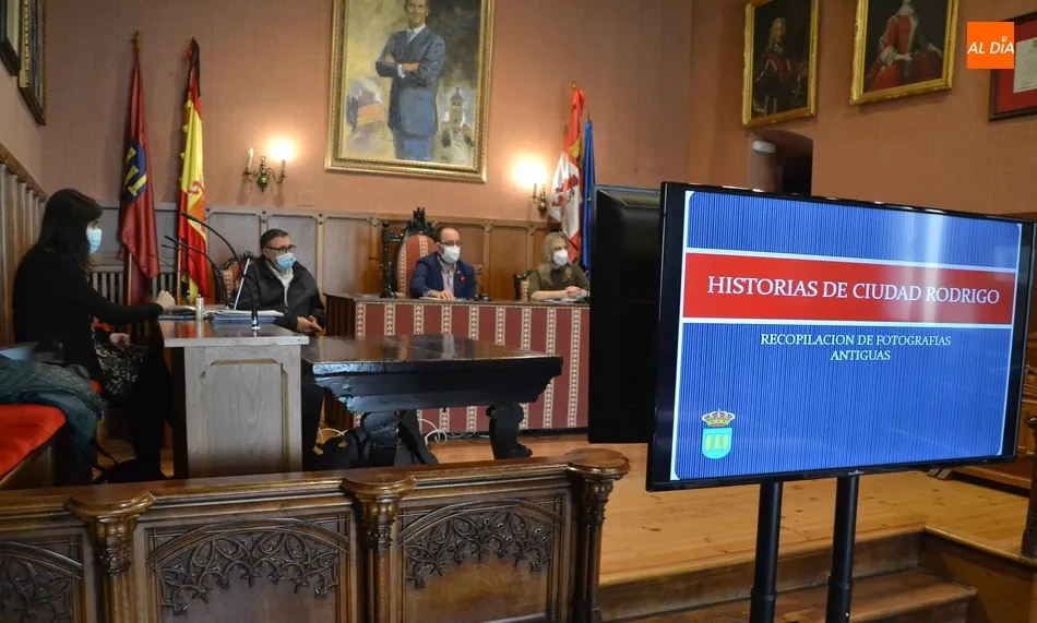 Editado un libro de fotos antiguas para comprobar cómo evolucionó Miróbriga en el siglo XX  