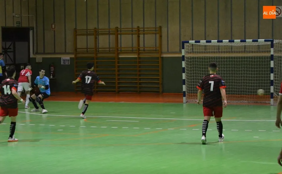 Foto 8 - El III Juvenil se gusta ante Segosala antes del decisivo duelo del domingo  