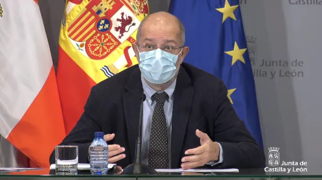 La Junta prohíbe las terrazas en Ciudad Rodrigo y ordena el cierre a las 18h. de toda actividad no ...