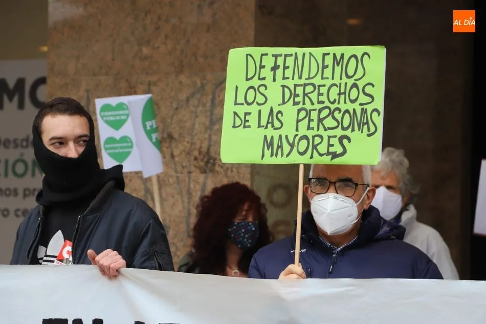 Foto 7 - Los &lsquo;yayogaitas&rsquo; reclaman en Salamanca unas pensiones dignas